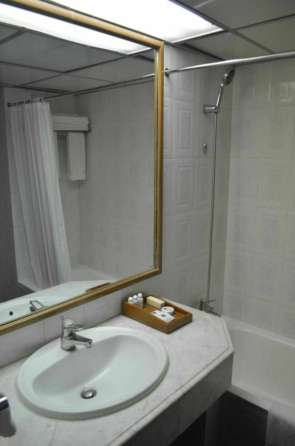 La Vinci Hotel Dhaka Extérieur photo